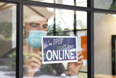 Jeder, der beispielsweise einen Online-Shop anbietet, muss sich mit dem TTDSG beschäftigten