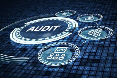 Haben Sie einmal das theoretische Grundgerüst, gilt: „Training on the job“ ist die beste Möglichkeit, bei Datenschutz-Audits sattelfest zu werden