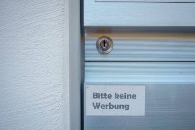 Bitte keine Werbung schützt auch vor wild abgelegten Werbezetteln