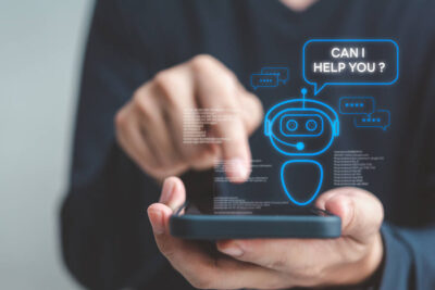 Service-Chatbots, z.B. in einer Zahnarztpraxis, nutzen im Einsatz wie auch schon vorab im Training personenbezogene Daten. Deshalb bestehen aus Datenschutzsicht hohe Hürden.
