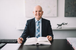 Seit dem 1. Oktober 2015 ist Prof. Dr. Dieter Kugelmann Landesbeauftragter für den Datenschutz und die Informationsfreiheit in Rheinland-Pfalz. Im Januar 2023 wurde er vom rheinland-pfälzischen Landtag wiedergewählt, seine zweite Amtszeit begann am 1. Oktober 2023.
