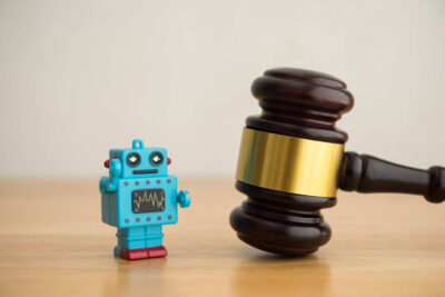 Chatbot antwortet selbständig - wer ist für falsche Antworten verantwortlich?